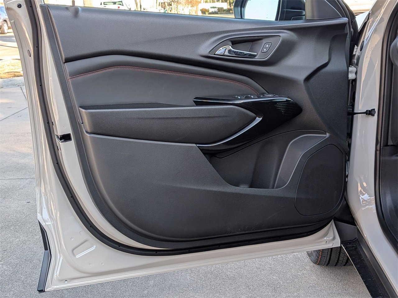 New 2026 Chevrolet Trax RS w/ Driver Confidence Package image 7