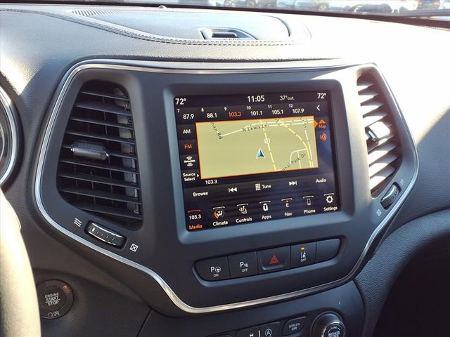 Used 2023 Jeep Cherokee Altitude Lux image 10