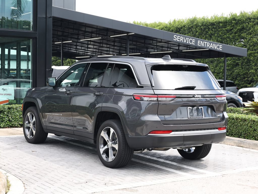 Used 2026 Jeep Grand Cherokee Limited w/ Luxury Tech Group II RWD image 5