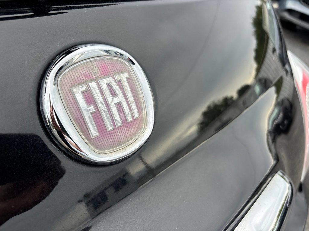Used 2012 FIAT 500 Sport w/ Safety & Sound Pkg FWD image 9