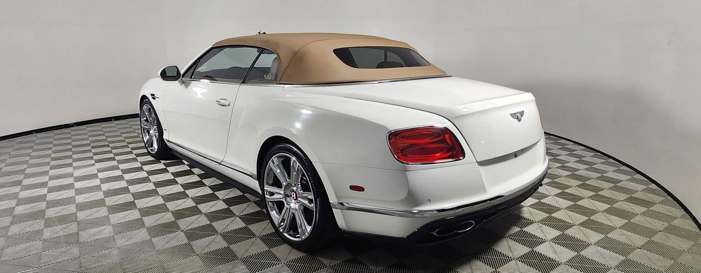 Used 2016 Bentley Continental GT V8 S image 6