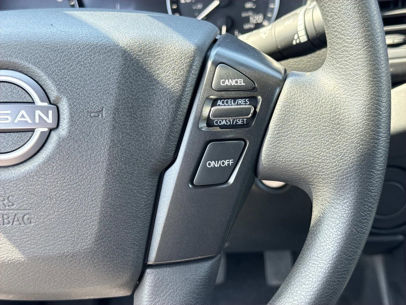 Used 2022 Nissan Frontier S RWD image 13