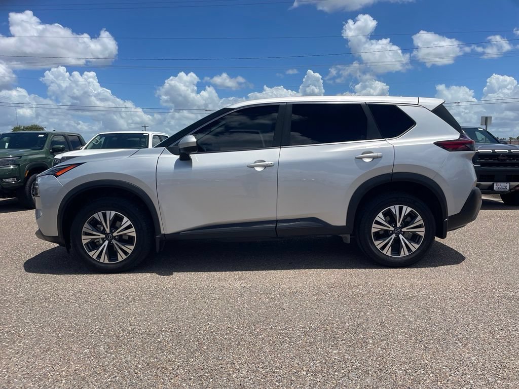 Certified 2023 Nissan Rogue SV FWD image 4