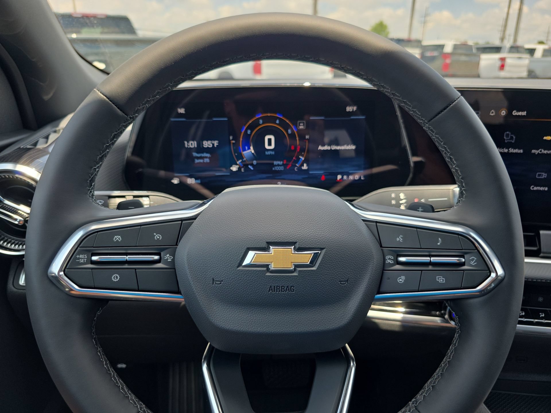 New 2026 Chevrolet Equinox LT w/ Convenience Package II FWD image 18