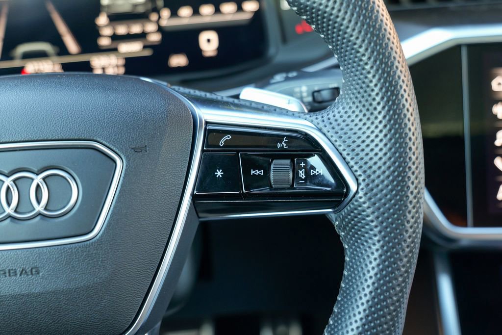 Used 2020 Audi S6 Premium Plus w/ S Sport Package image 40