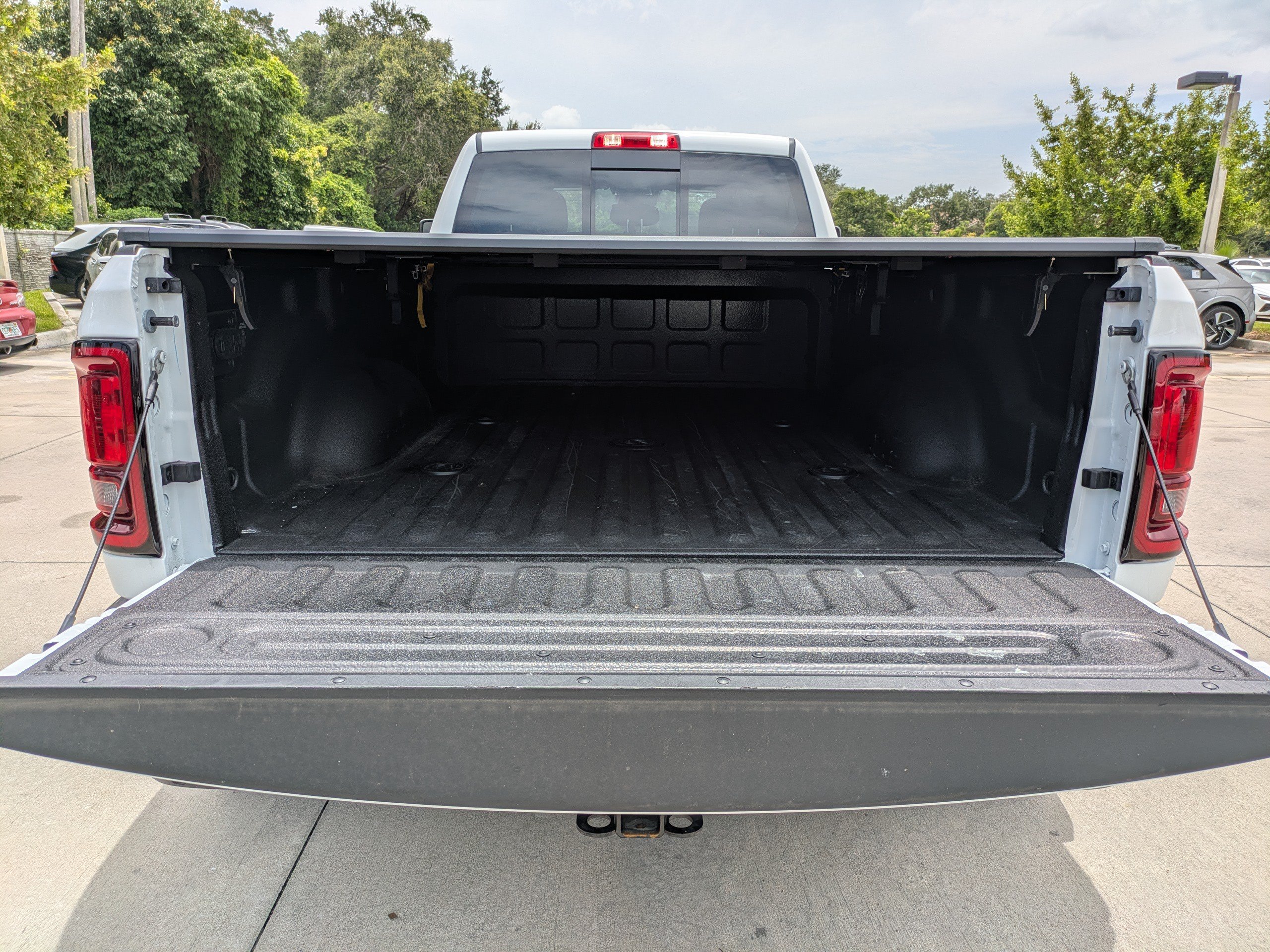 Used 2026 RAM 3500 Tradesman AWD/4WD image 11