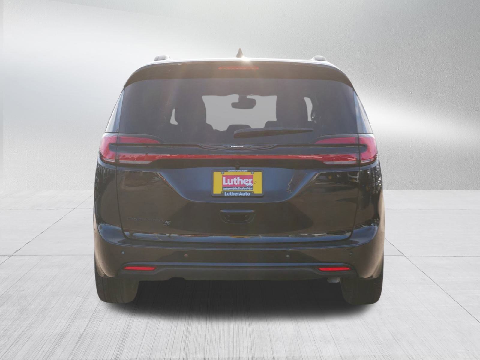 New 2026 Chrysler Pacifica Select image 6
