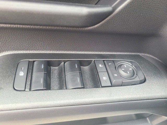 Used 2025 Toyota 4Runner SR5 image 18