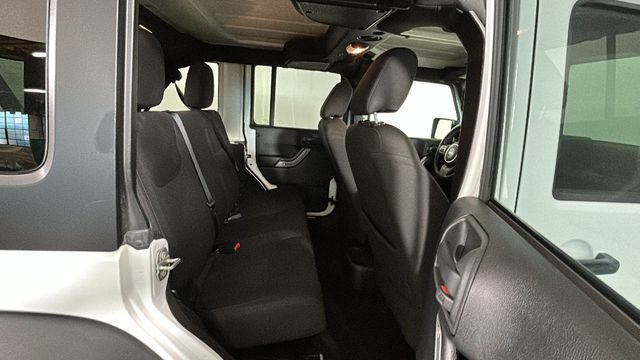 Used 2017 Jeep Wrangler Unlimited Sport AWD/4WD image 27