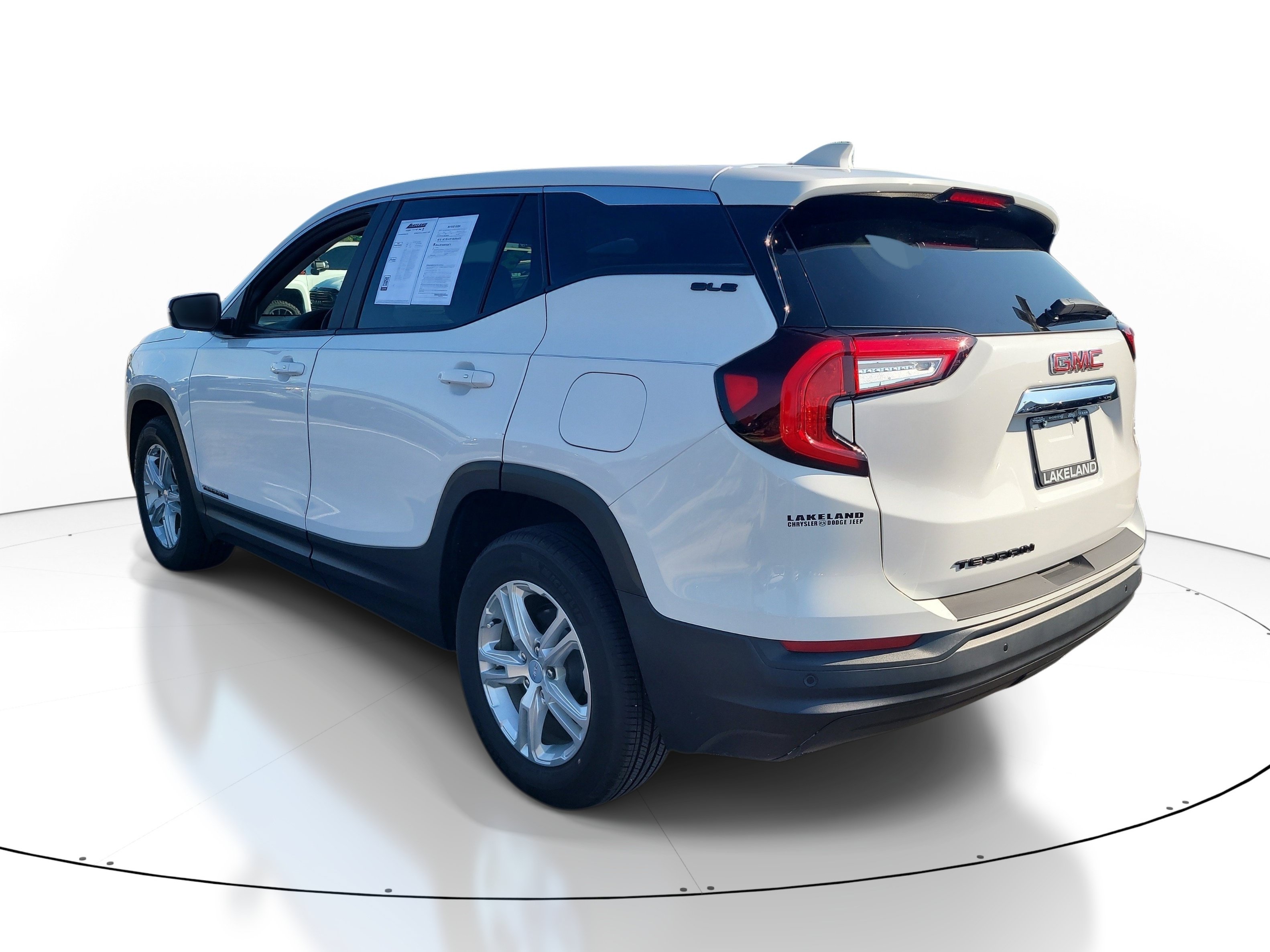 Used 2023 GMC Terrain SLE FWD image 6