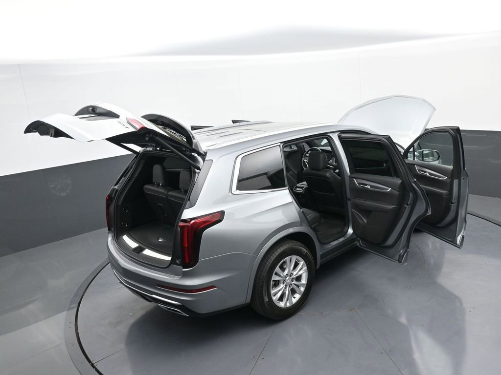 Used 2023 Cadillac XT6 Luxury FWD image 45