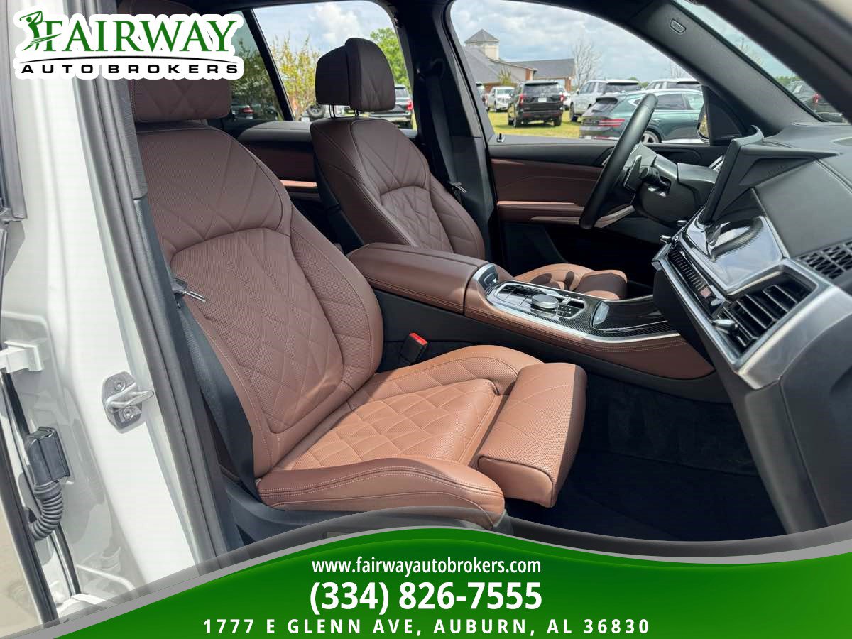 Used 2026 BMW X5 M60i w/ Climate Comfort Package image 12