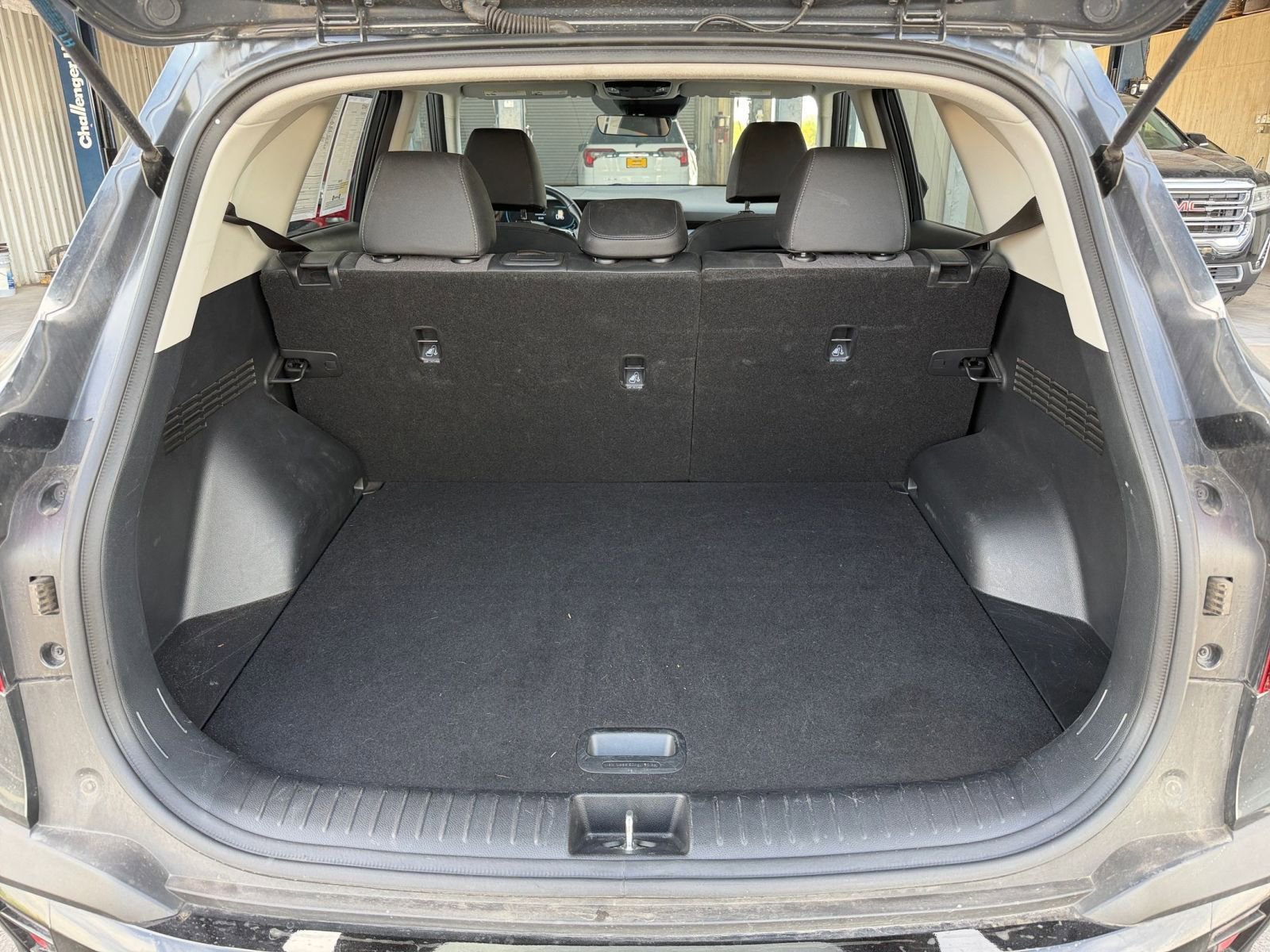 Used 2025 Kia Seltos S image 32