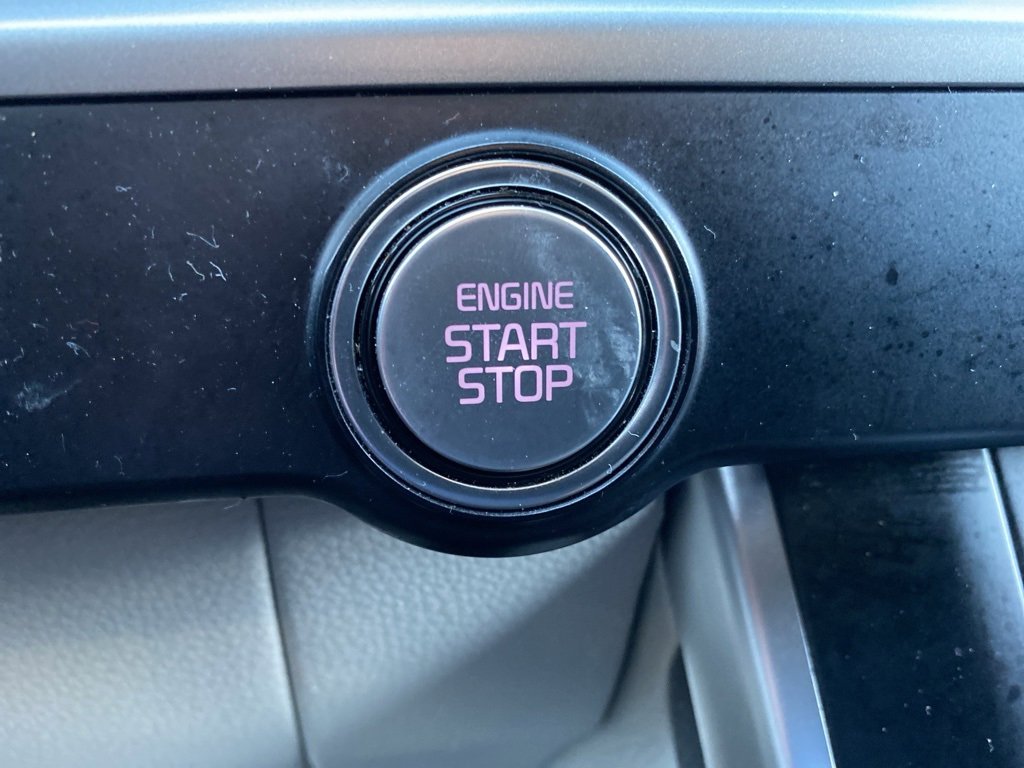 Certified 2022 Kia Carnival LX image 31