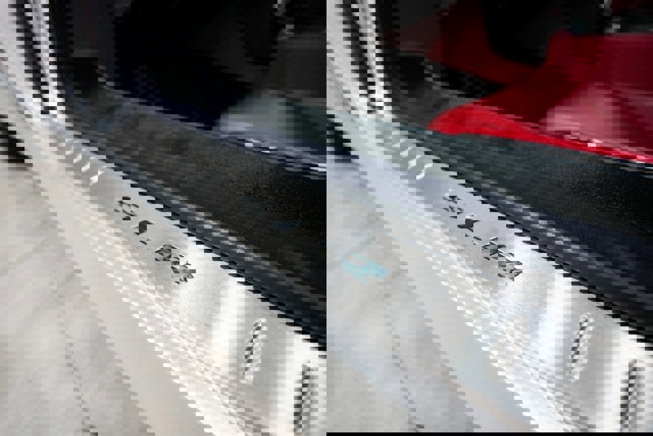 Used 2008 Mercedes-Benz SLR image 12