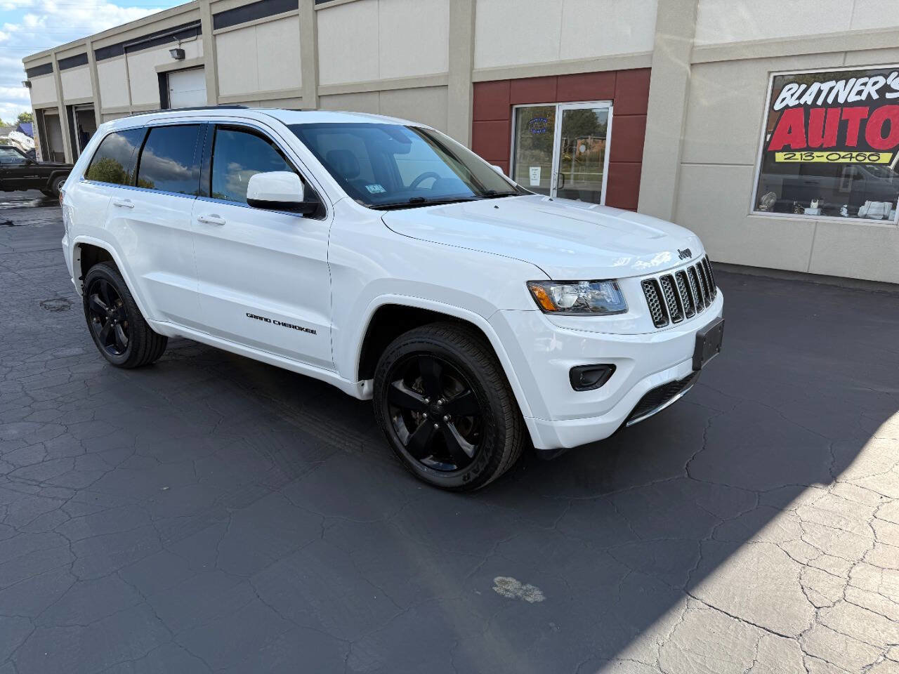 Used 2015 Jeep Grand Cherokee Altitude