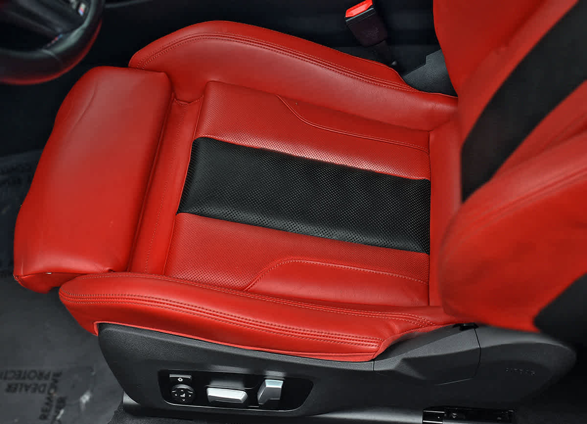 Used 2023 BMW M4 xDrive Competition w/ M Carbon Exterior Package image 18