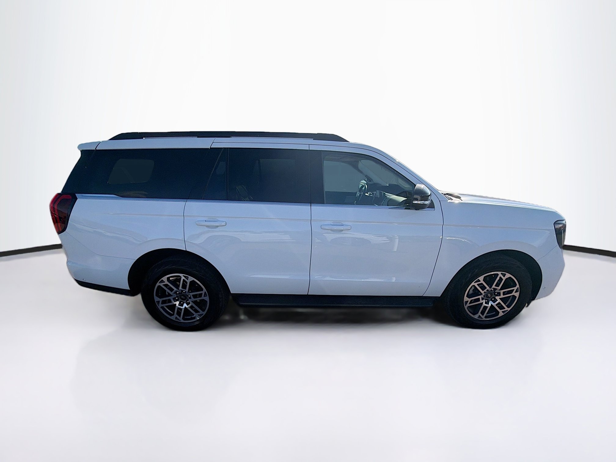 Used 2025 Ford Expedition Active AWD/4WD image 10