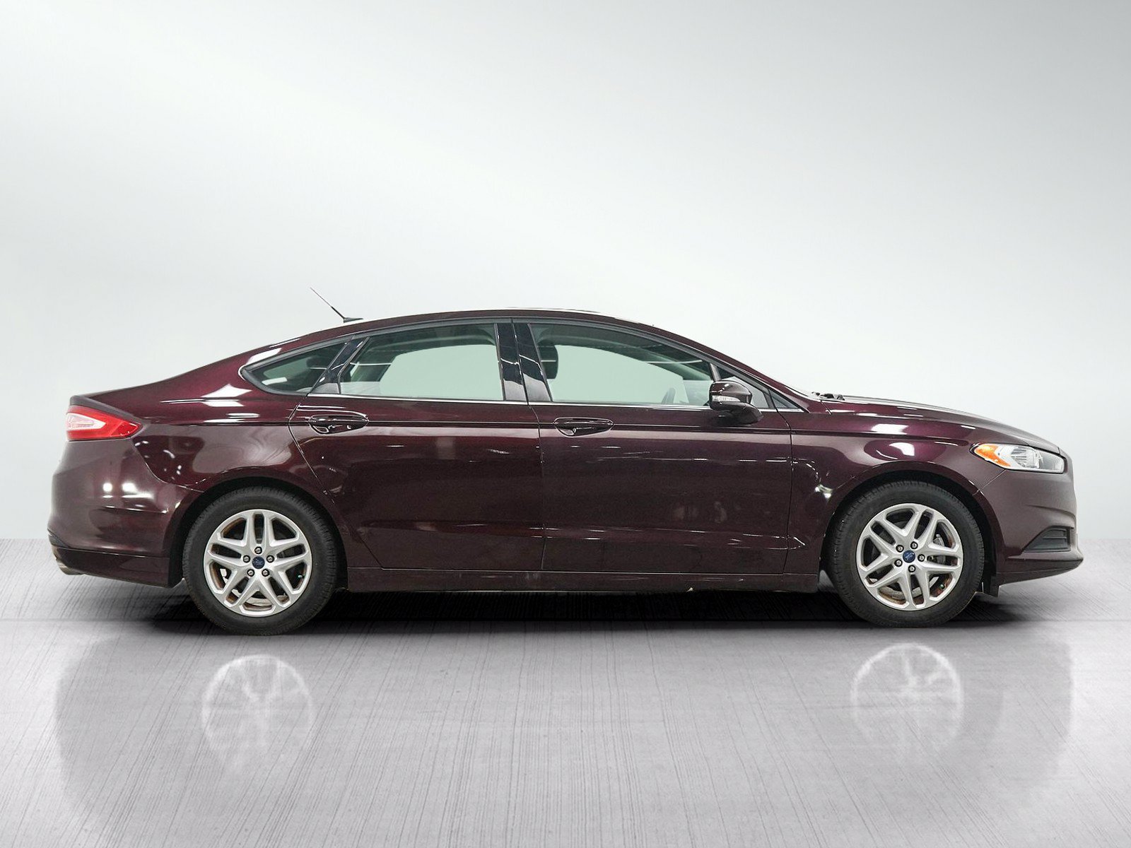 Used 2013 Ford Fusion SE FWD image 6