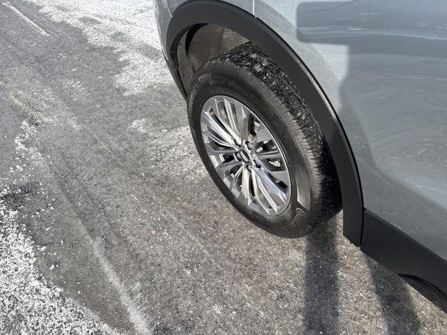 Used 2024 Cadillac XT4 Premium Luxury image 40