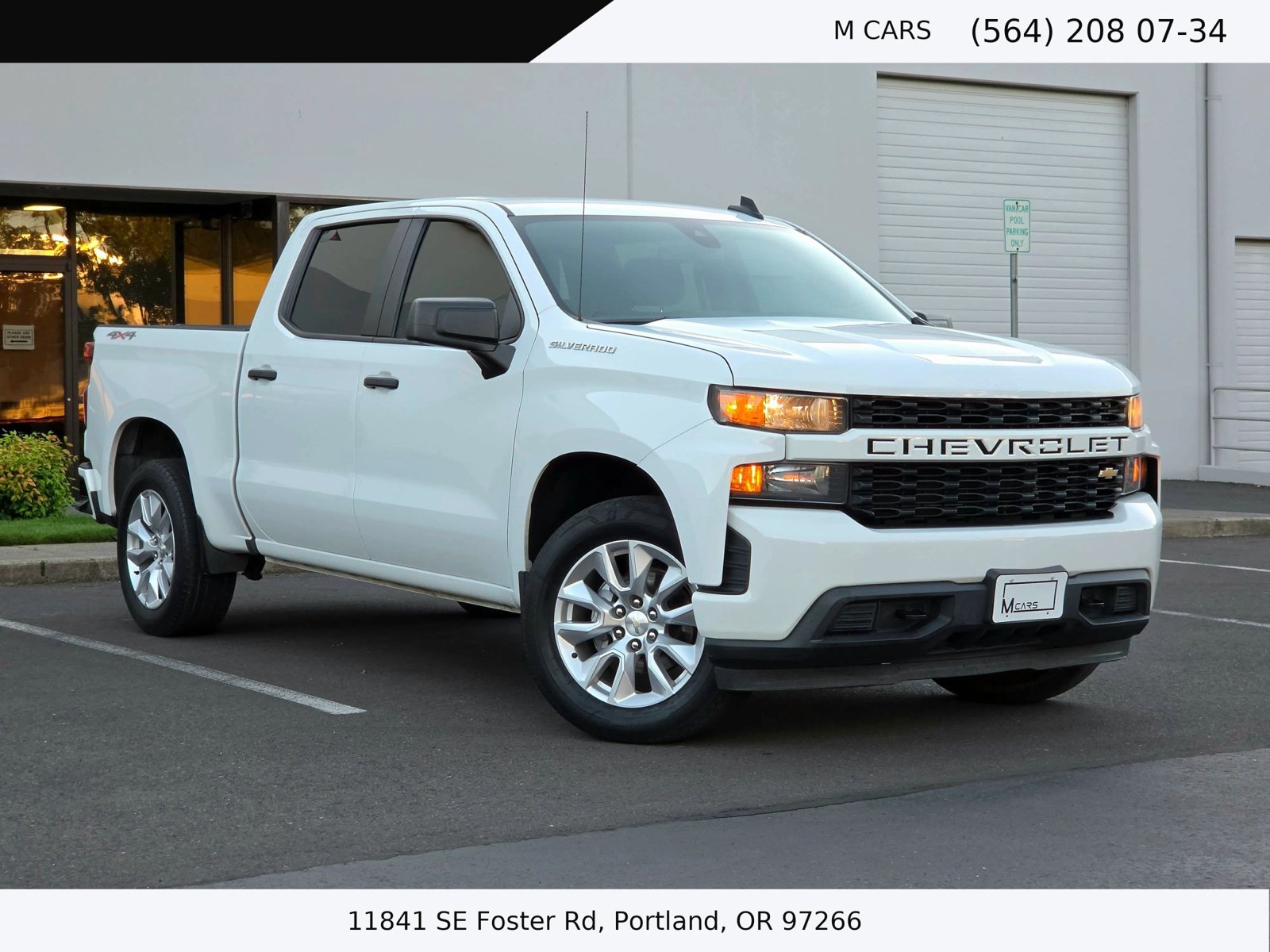 Used 2022 Chevrolet Silverado 1500 Custom w/ Safety Confidence Package AWD/4WD image 4