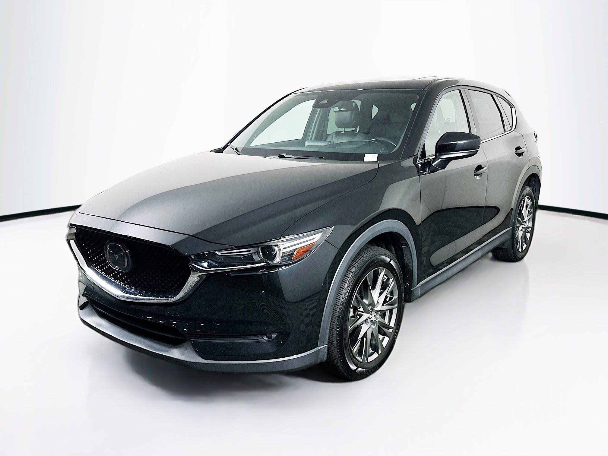 Used 2019 MAZDA CX-5 Signature image 3
