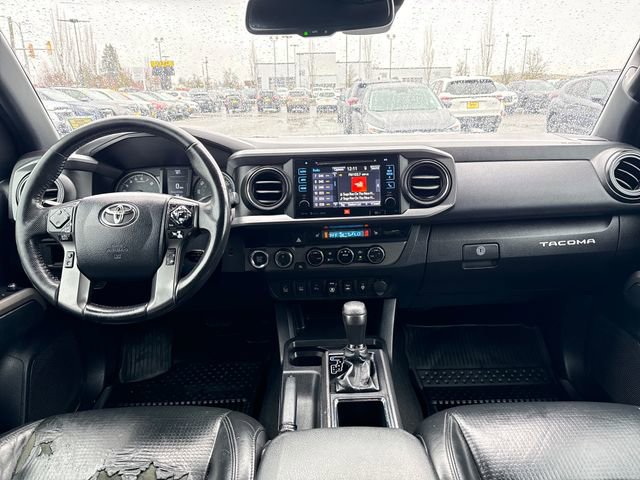Used 2018 Toyota Tacoma TRD Off-Road image 13