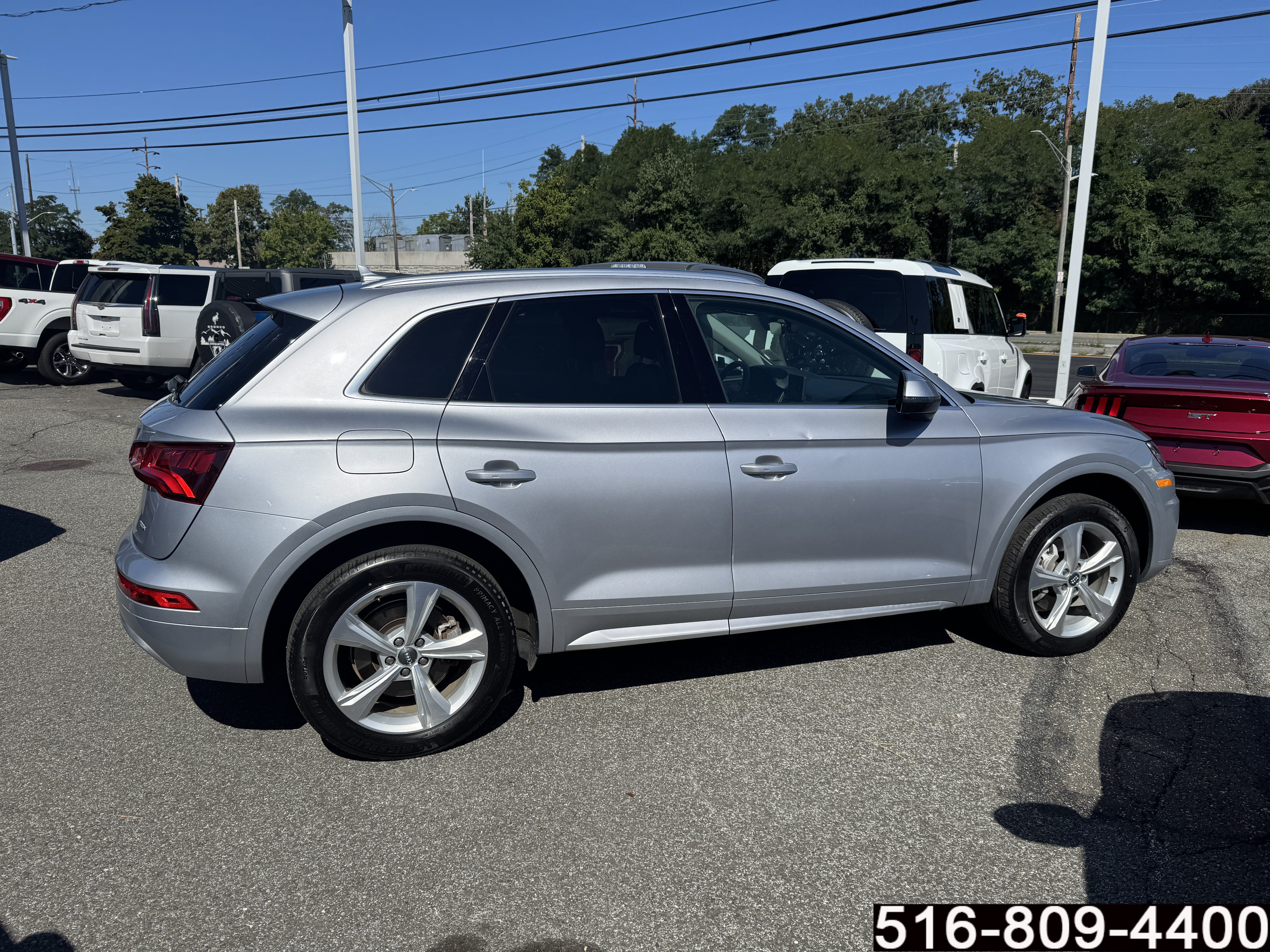 Used 2020 Audi Q5 Premium w/ Convenience Package AWD/4WD image 4