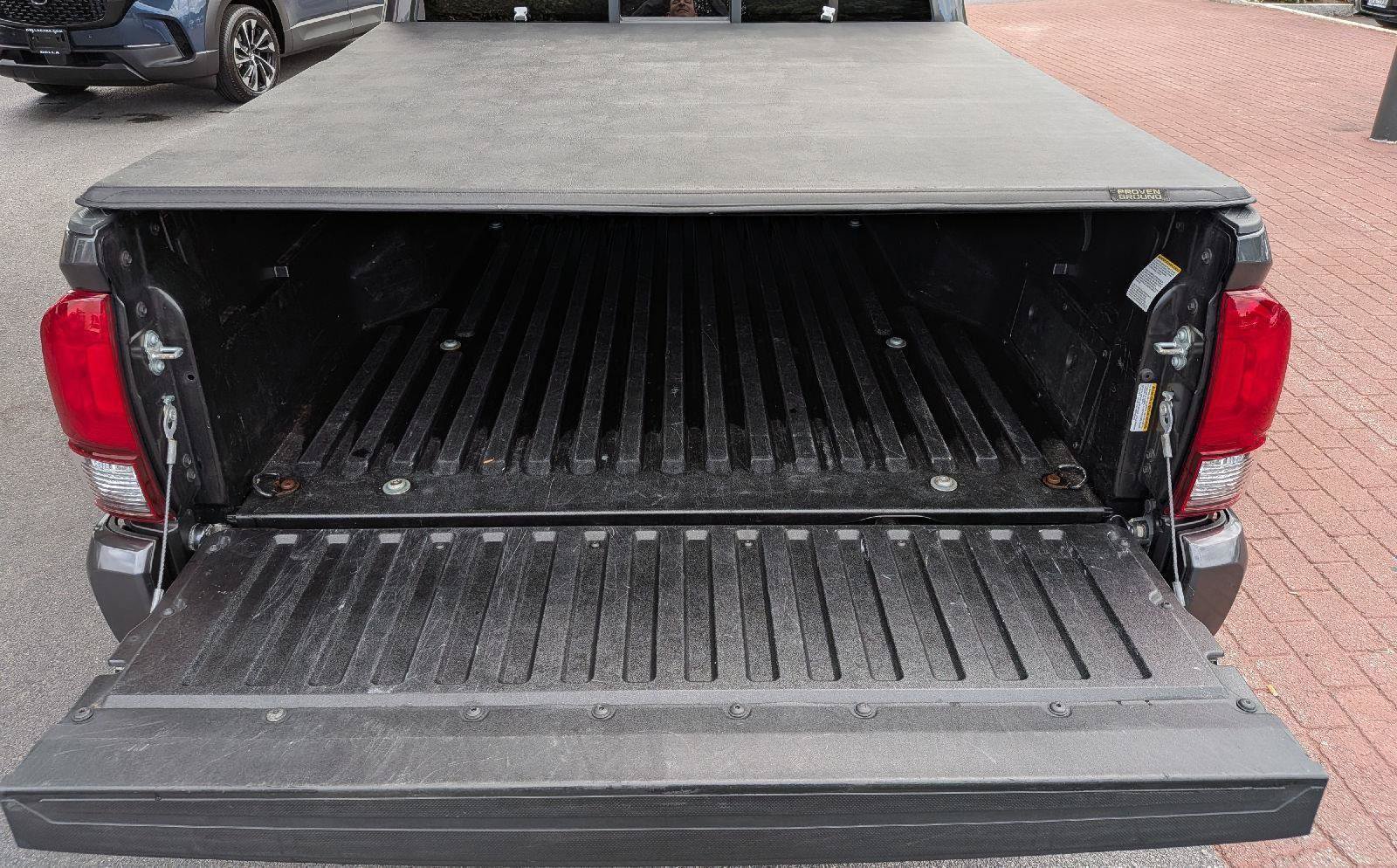 Used 2021 Toyota Tacoma SR AWD/4WD image 11