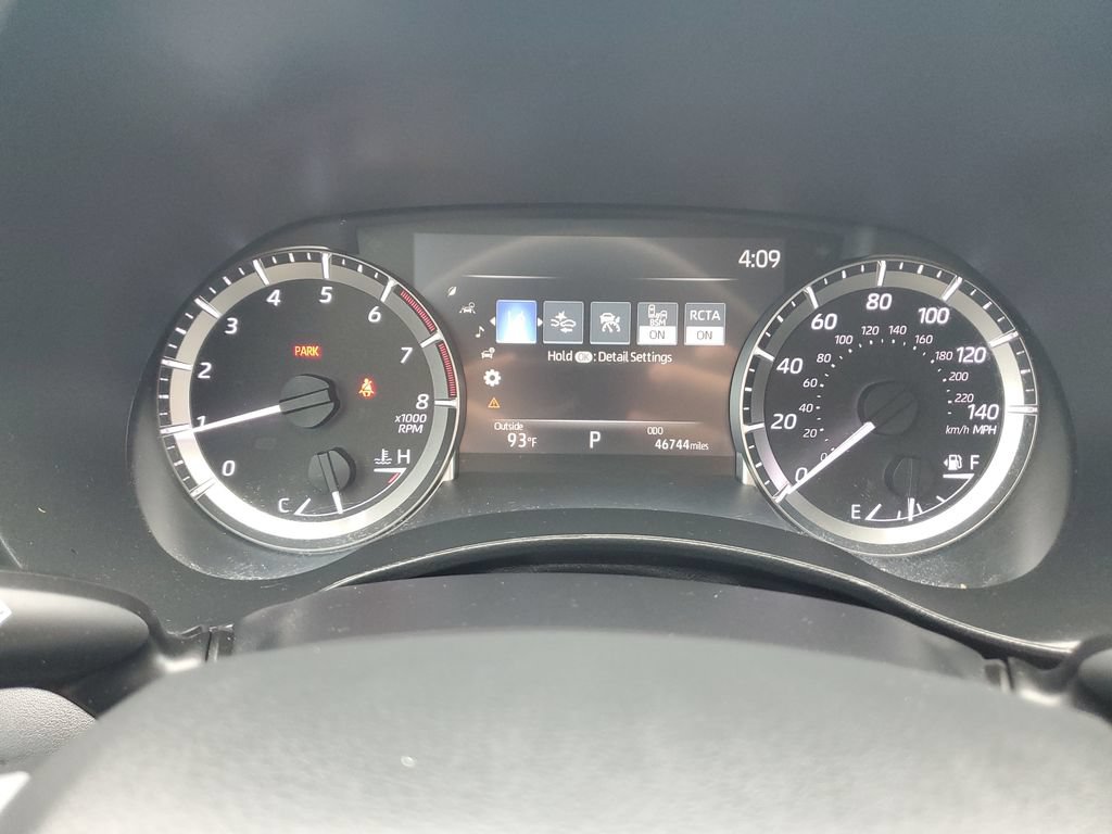 Used 2023 Toyota Highlander LE FWD image 22