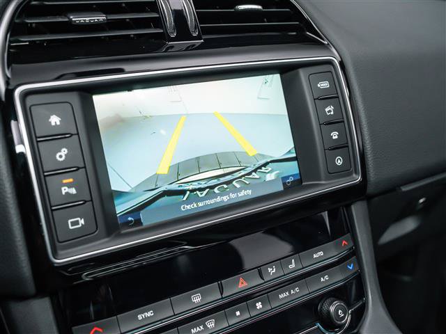 Used 2018 Jaguar F-PACE Prestige AWD/4WD image 26