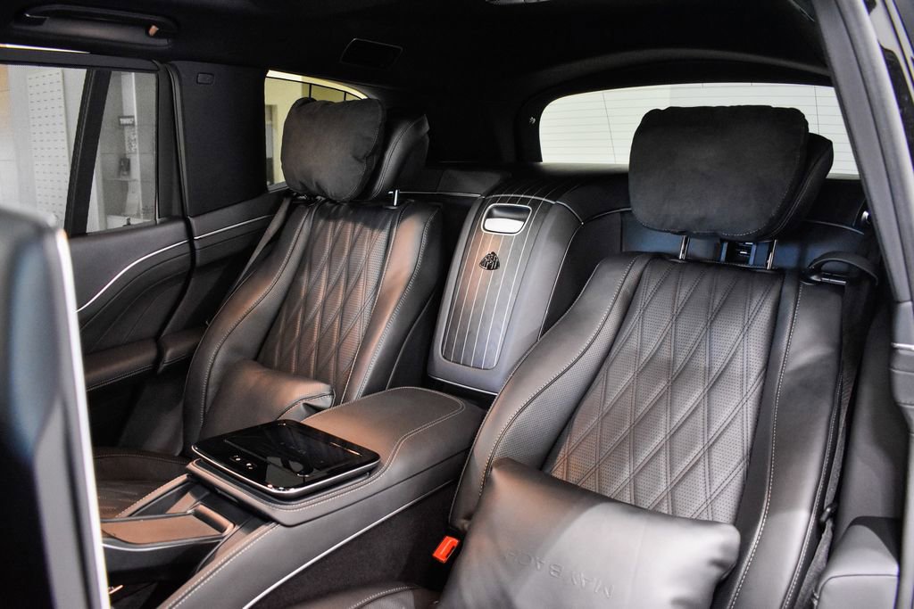 Used 2025 Mercedes-Benz Maybach GLS 600 4MATIC image 29