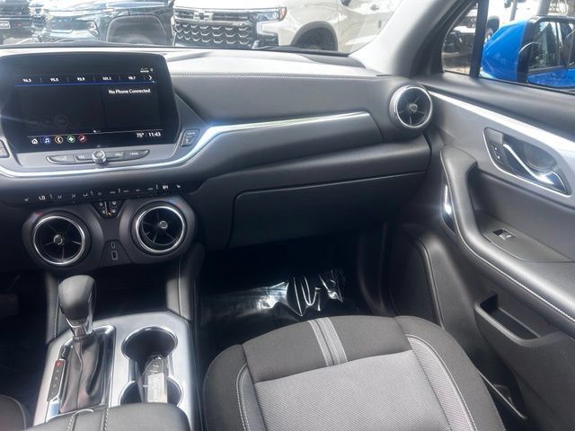 Certified 2025 Chevrolet Blazer LT FWD image 23