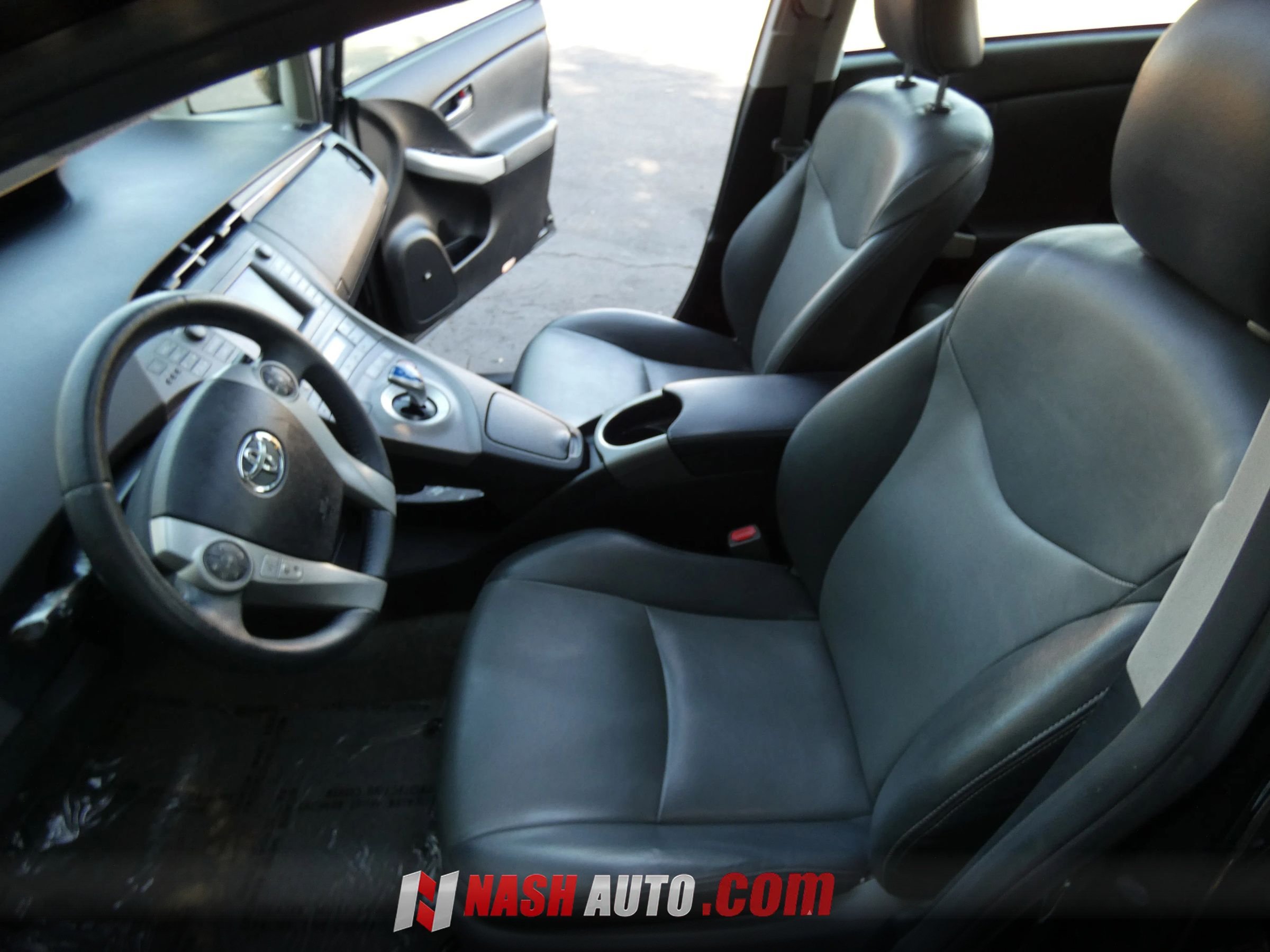 Used 2014 Toyota Prius Four w/ Solar Roof Package FWD image 48
