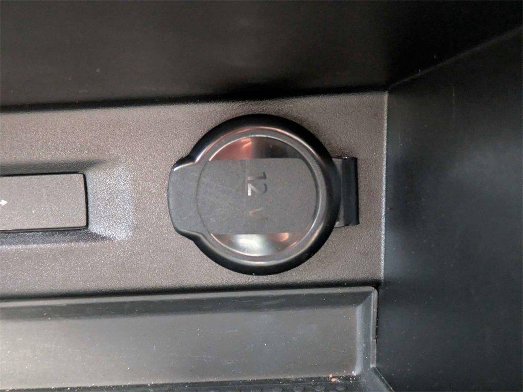 Used 2025 Volkswagen Taos S image 30