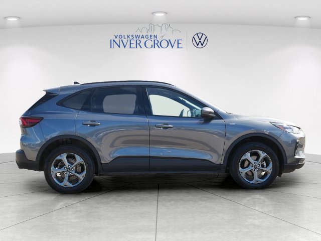 Used 2025 Ford Escape ST-Line Select AWD/4WD image 8