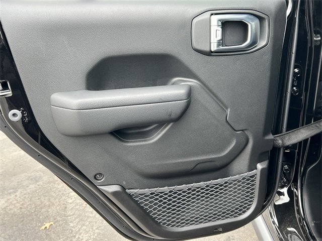 New 2026 Jeep Wrangler Unlimited Rubicon w/ Steel Bumper Group image 35