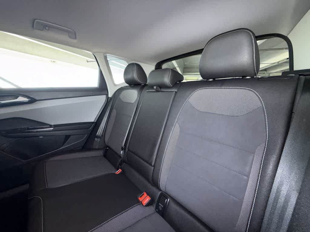 Used 2024 Volkswagen Taos SE AWD/4WD image 22