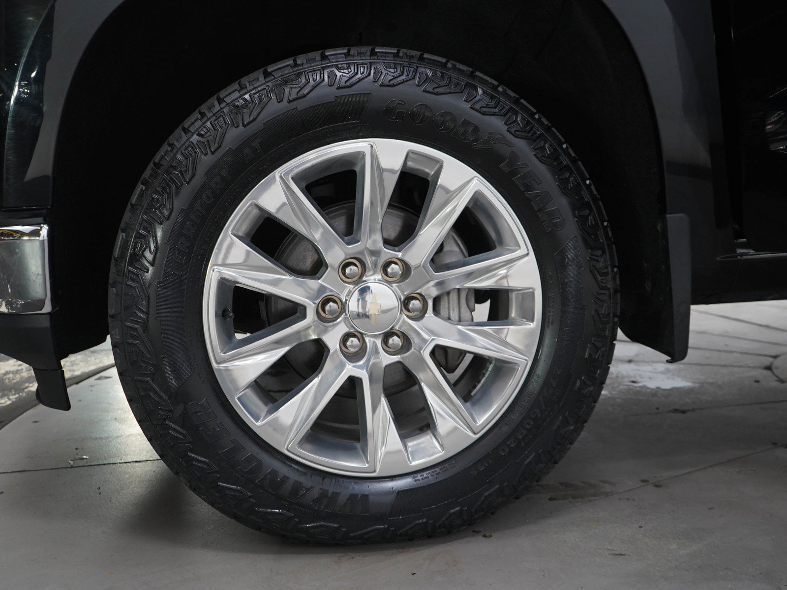 Used 2019 Chevrolet Silverado 1500 LTZ AWD/4WD image 33