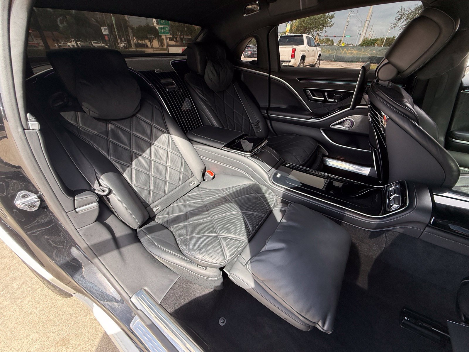 Used 2021 Mercedes-Benz Maybach S 580 4MATIC image 39