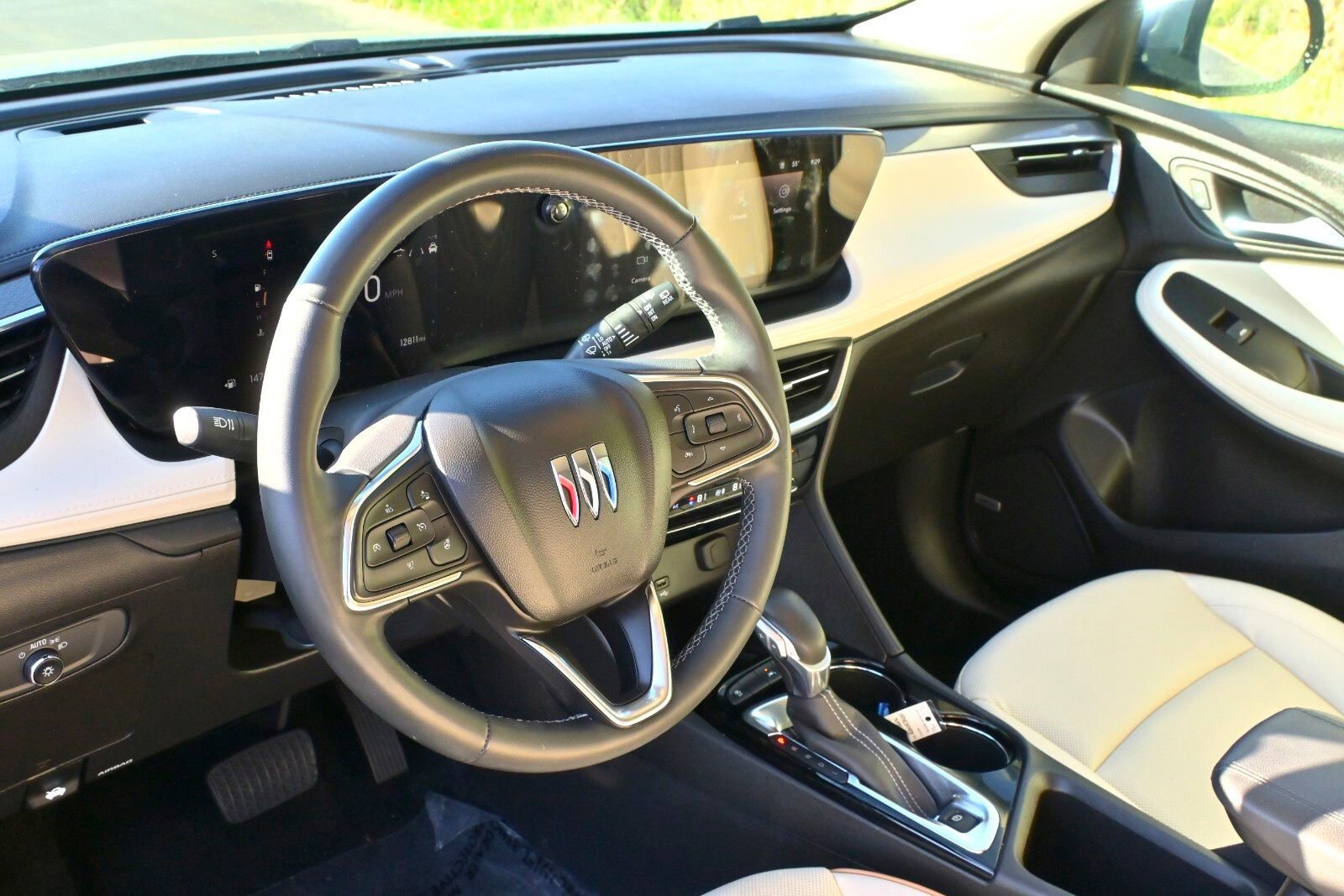 Certified 2024 Buick Encore GX Avenir w/ Avenir Technology Package image 29