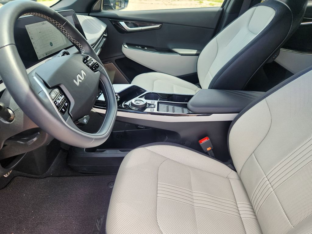 Certified 2024 Kia EV6 GT-Line w/ GT-Line White Seat Package AWD/4WD image 8