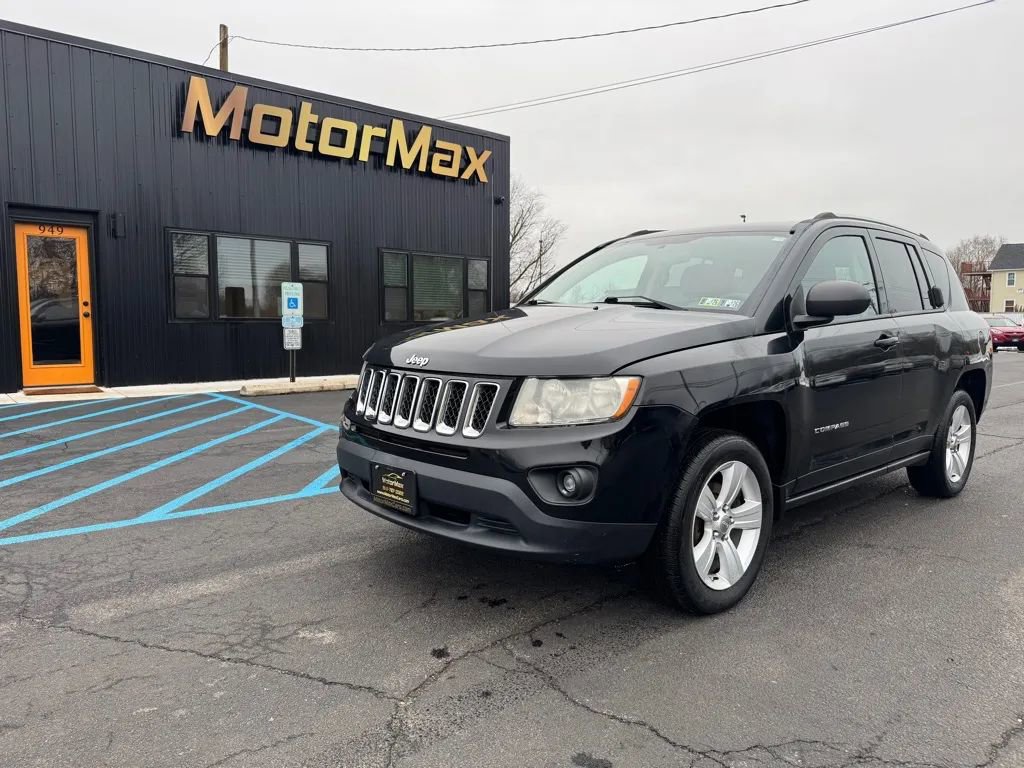 Used 2012 Jeep Compass Sport image 1