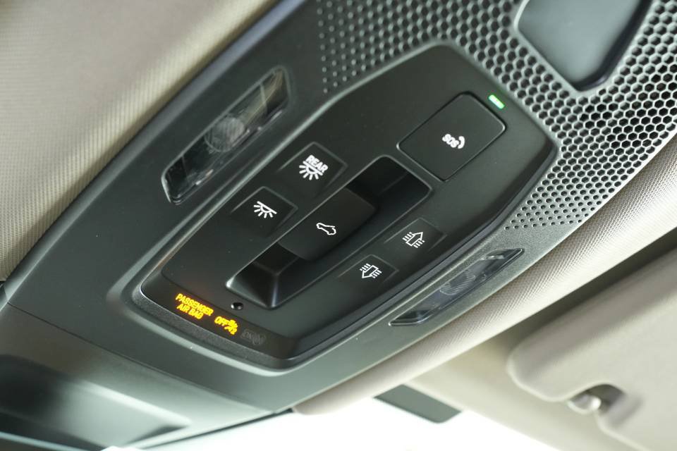 Certified 2025 Porsche Panamera 4 AWD/4WD image 37