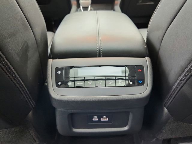 Used 2025 Nissan Pathfinder SL w/ SL Premium Package image 40