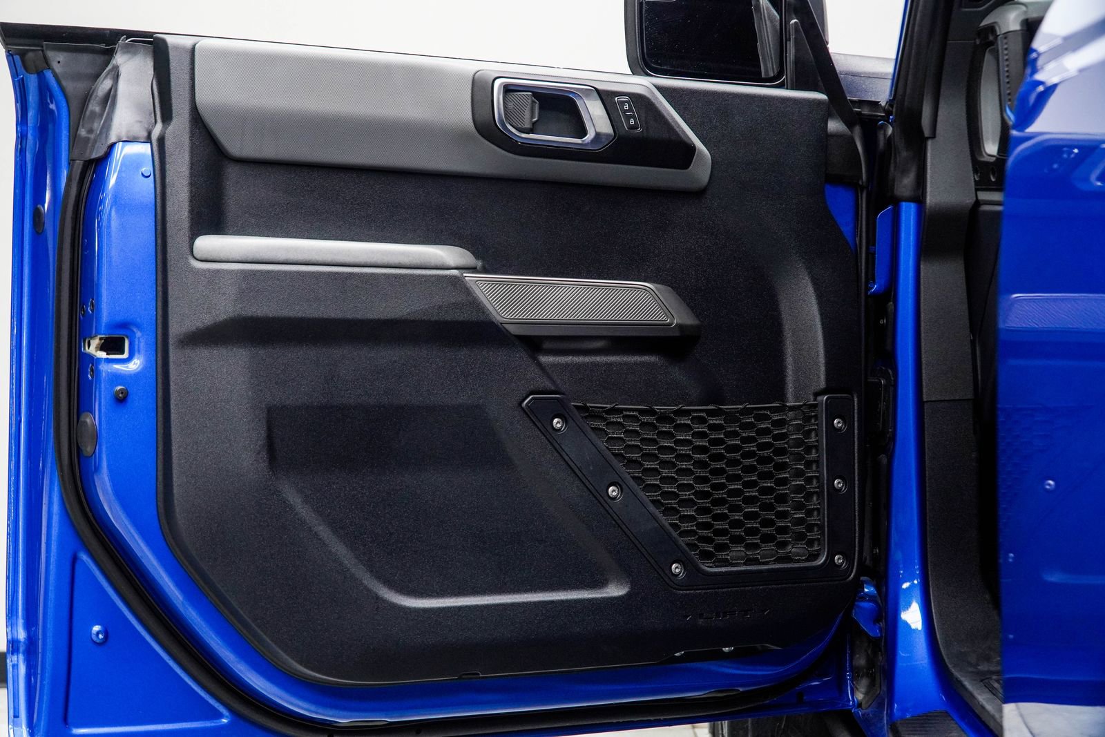 Used 2022 Ford Bronco Black Diamond image 33