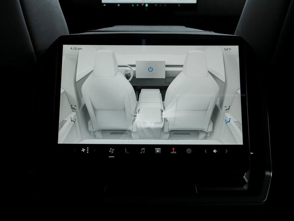 Used 2024 Tesla Cybertruck AWD Crew Cab image 17