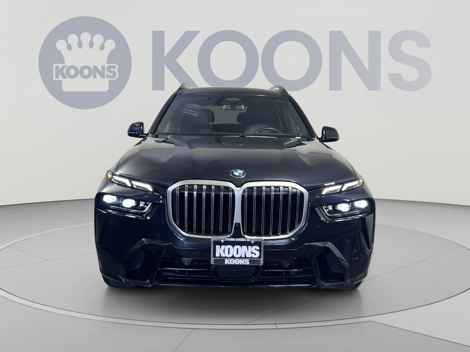 Used 2024 BMW X7 xDrive40i w/ M Sport Package AWD/4WD image 4