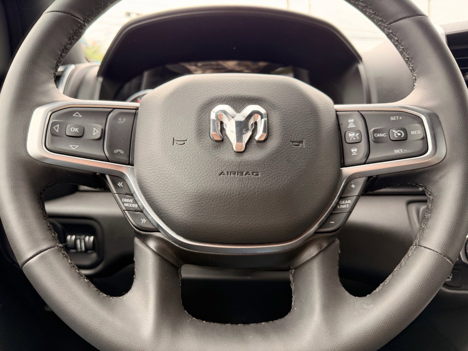 Used 2025 RAM 1500 Big Horn AWD/4WD image 15