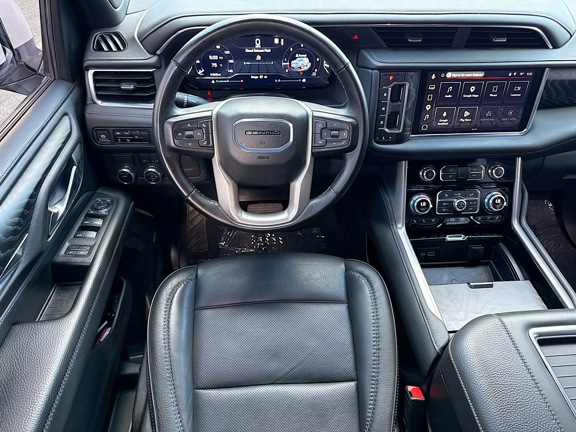 Used 2024 GMC Yukon XL Denali image 17